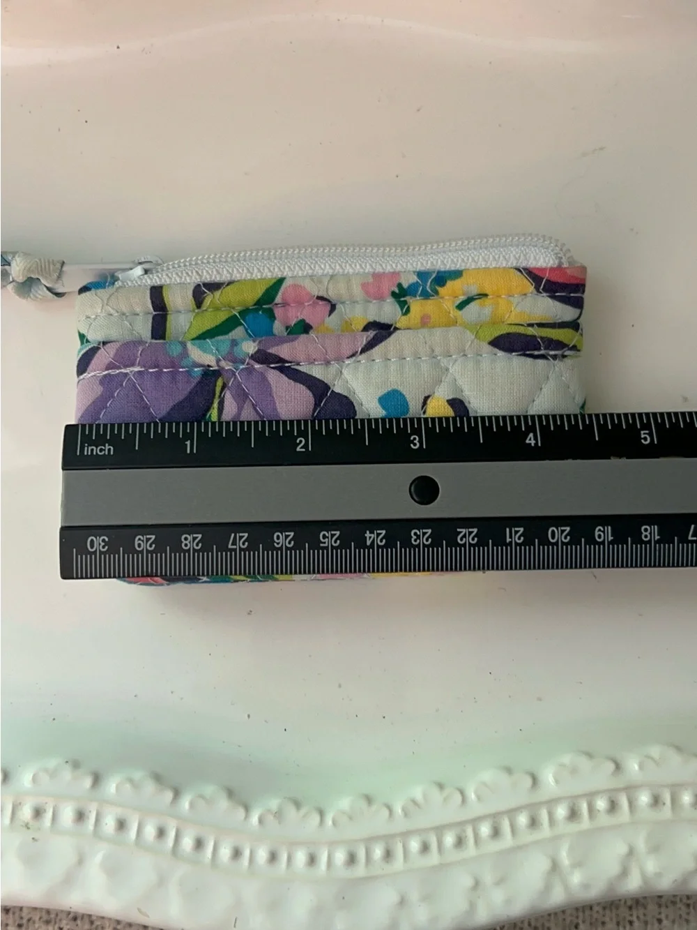 Vera Bradley coin purse in the discontinued "Marian Floral" print - Picture 5 of 6